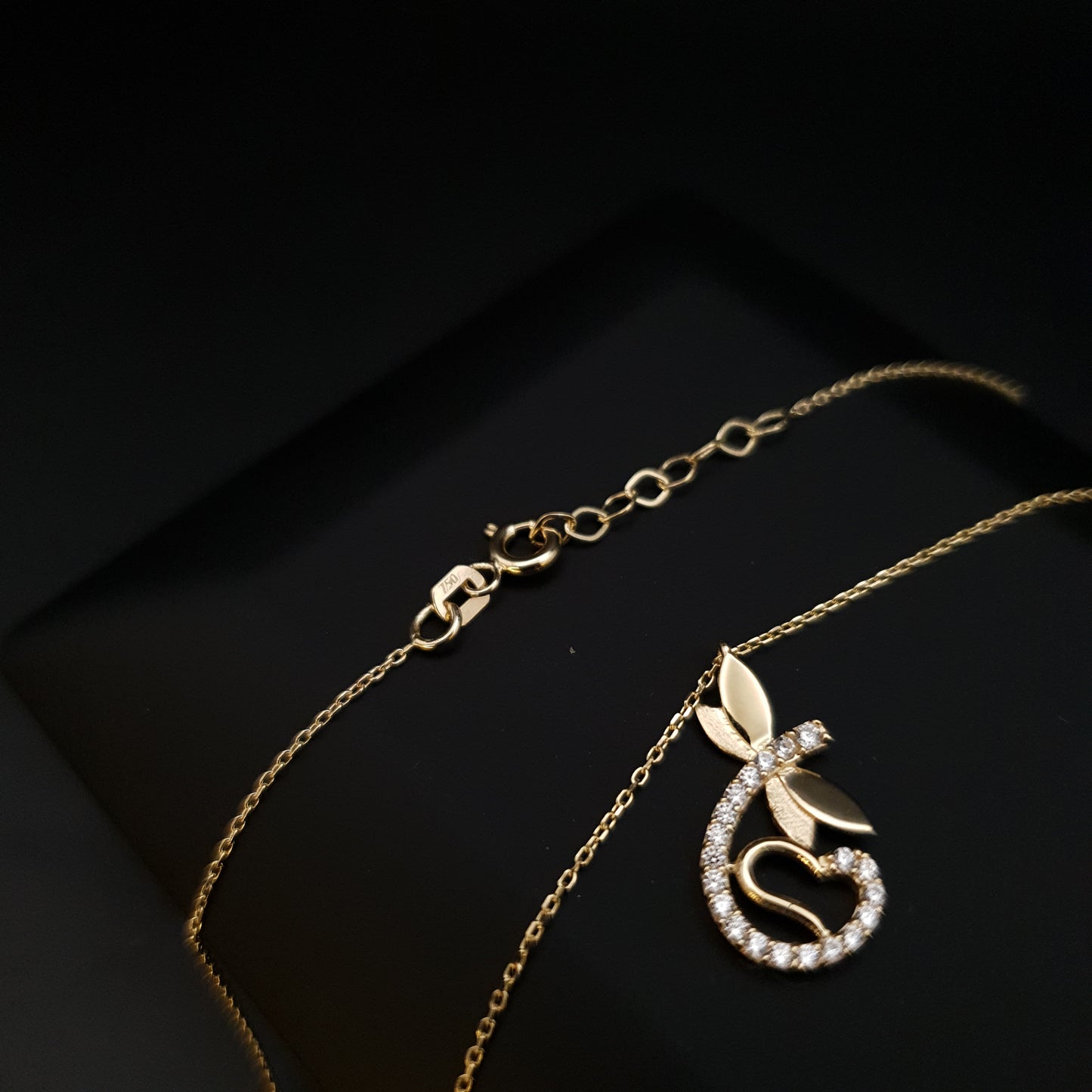 18K Real Gold Dragonfly Necklace, dragonfly Pendant, charm necklace, best gift for her, birthday gift, Delicate Gift,