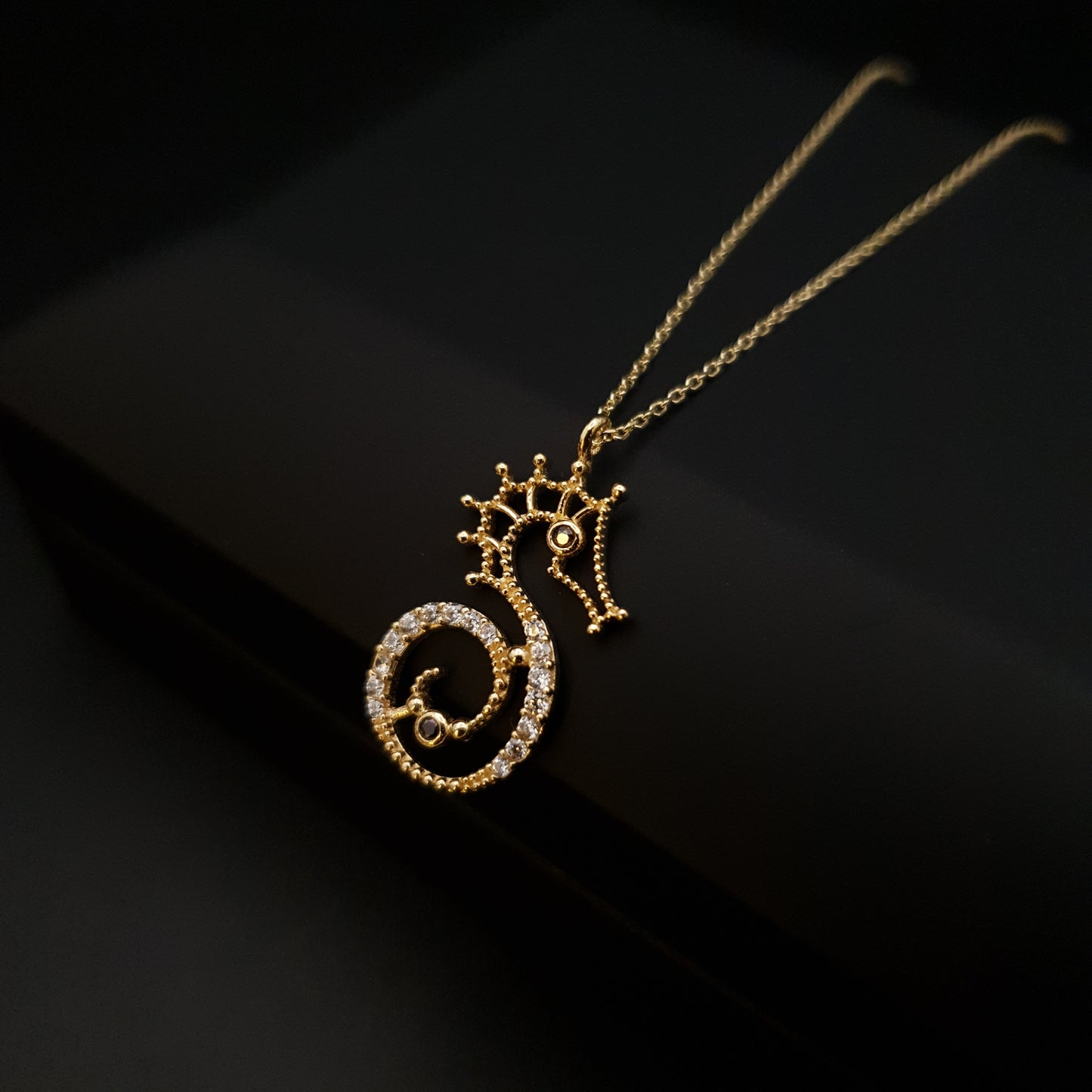 18K Real Gold Sea Horse Necklace, Sea Horse Pendant, Charm Necklace, Modern Design, Delicate design, best gift for her, birthday gift,