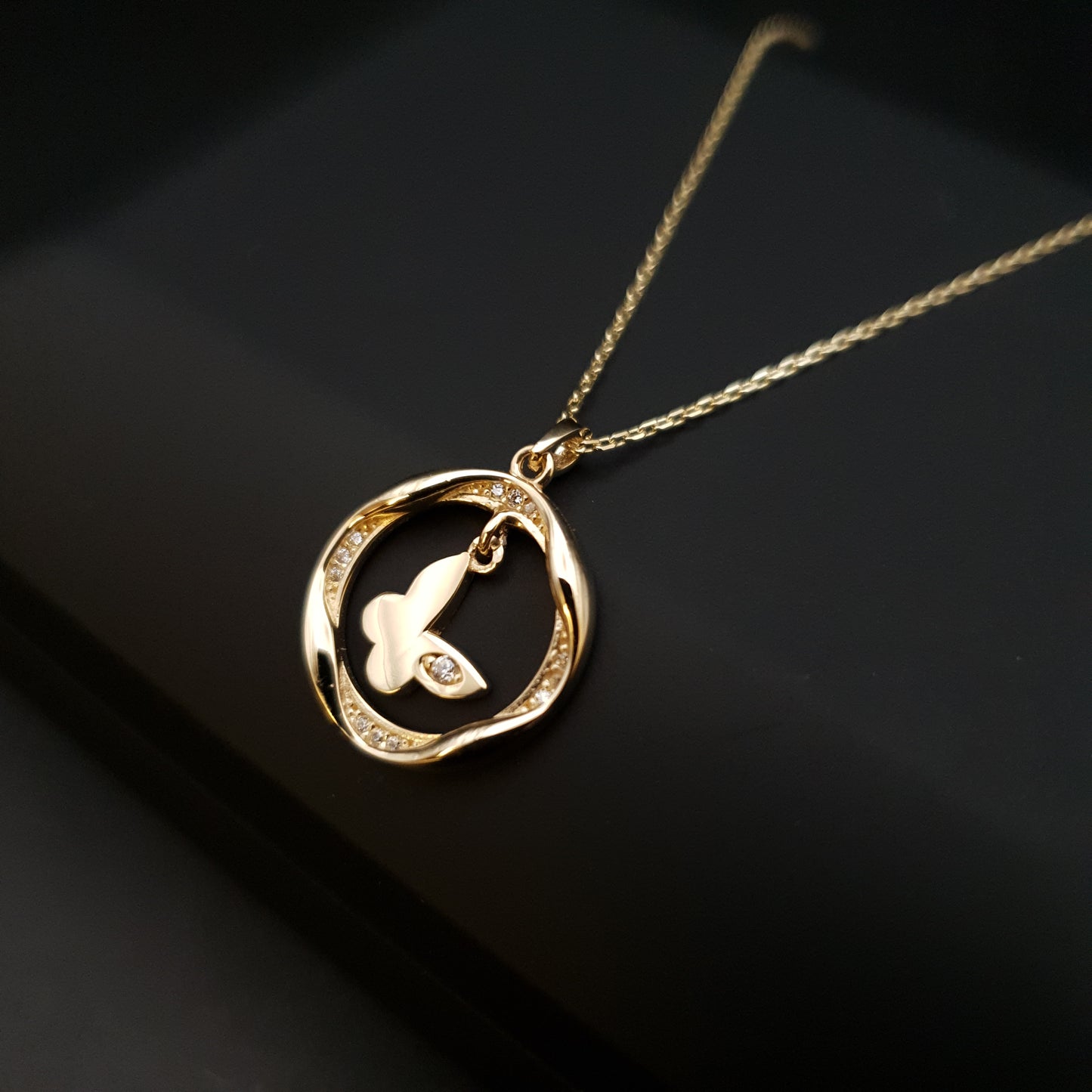 14K Real Gold Butterfly Circle Necklace, Butterfly in Circle, Butterfly Pendant, Best gift for her, birthday gift, charm necklace,