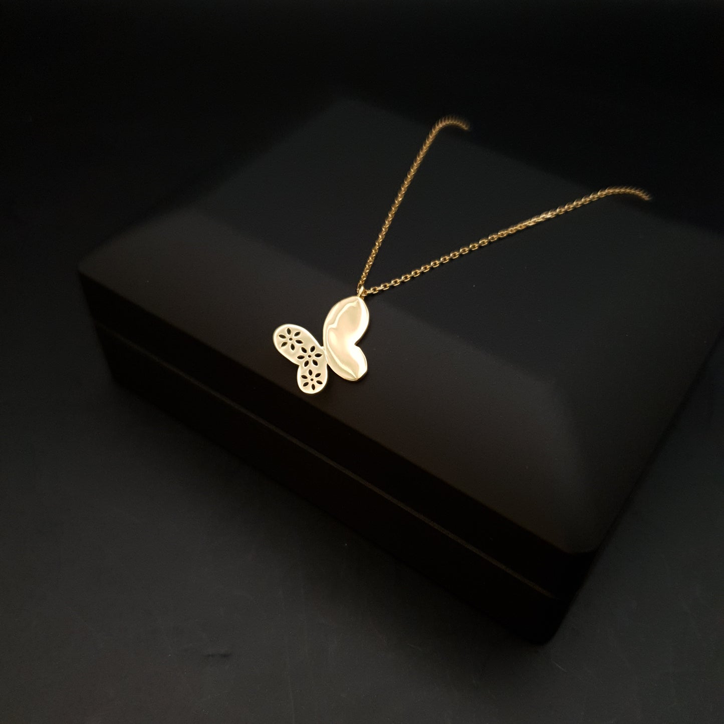 18K Real Gold Designed Butterfly Necklace, Modern Butterfly Pendants, Charm Necklace, Best Gift for Her, Birthday Gift, Gold Butterfly