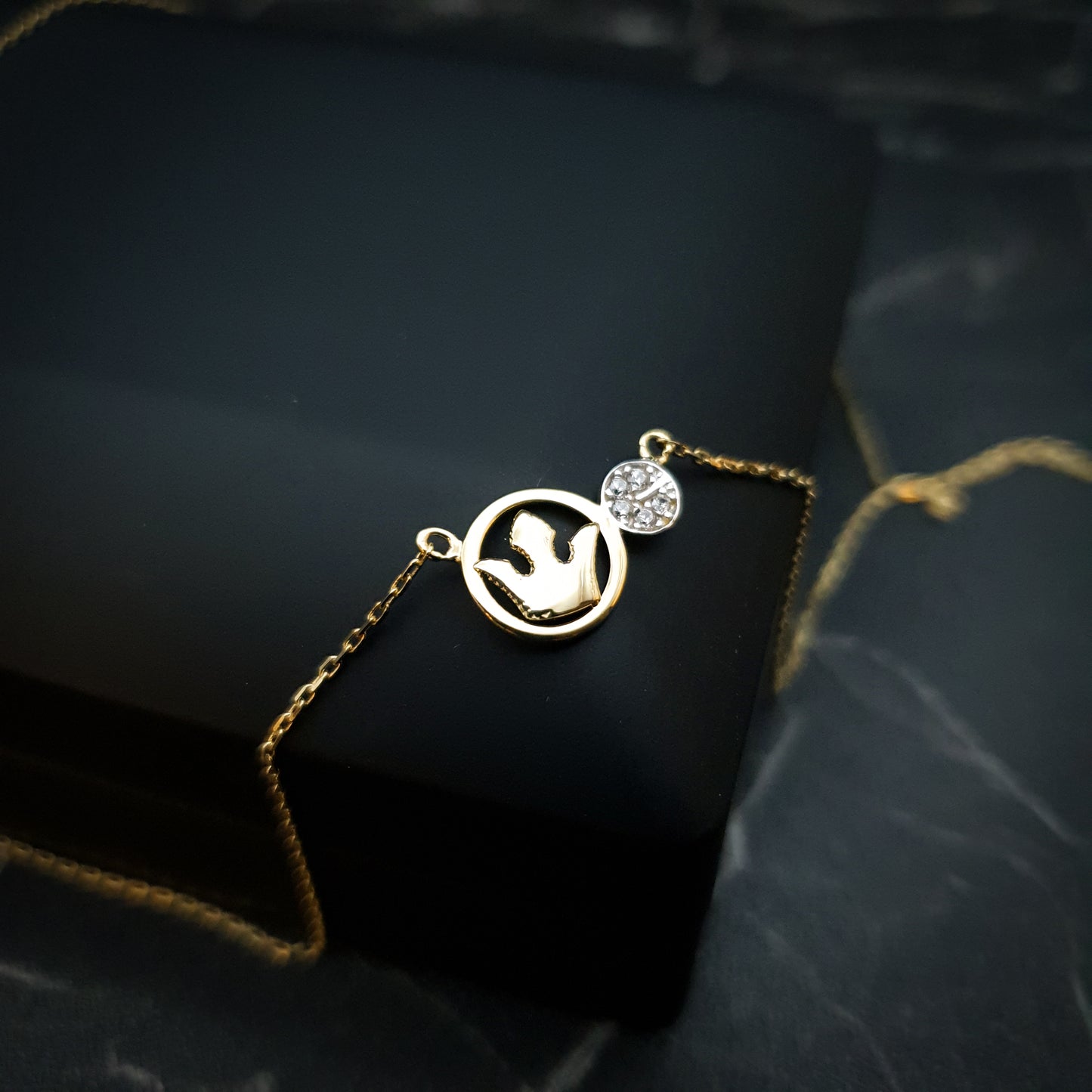 18K Real Gold Crown Necklace, Crown in Circle, Gold Crown, Best Gift For Her, Birthday Gift, High Quality Gold, Crown Necklace,