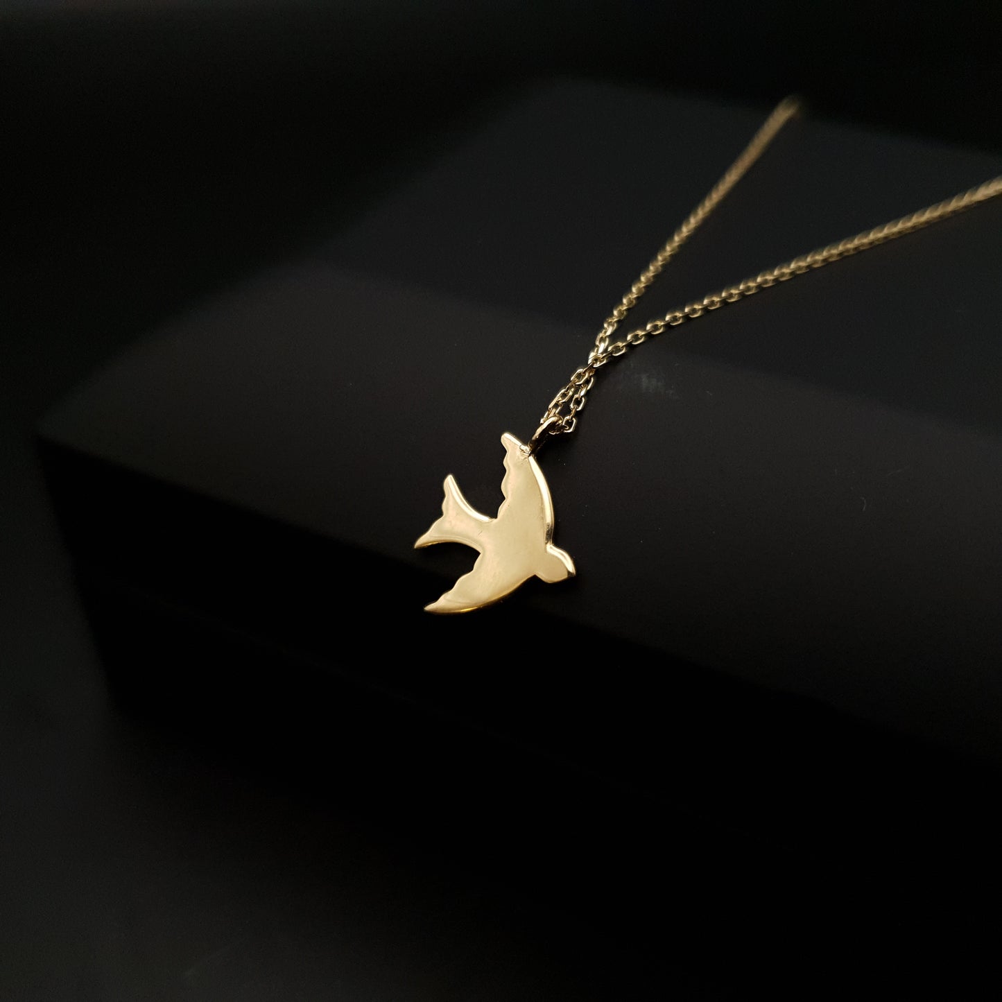 18K Real Gold Swallow Necklace, Swallow Pendant, best gift for her, Swallow design necklace, bird design necklace, birthday gift