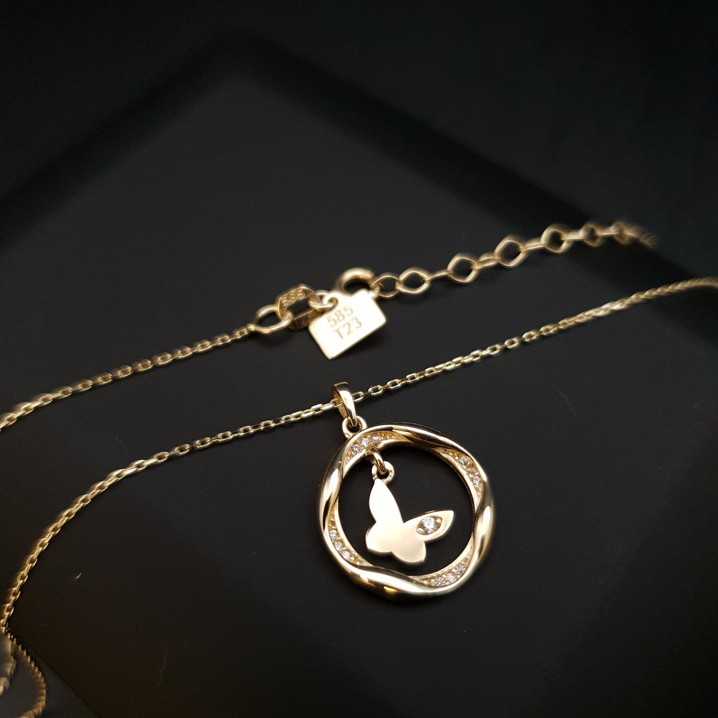 14K Real Gold Butterfly Circle Necklace, Butterfly in Circle, Butterfly Pendant, Best gift for her, birthday gift, charm necklace,