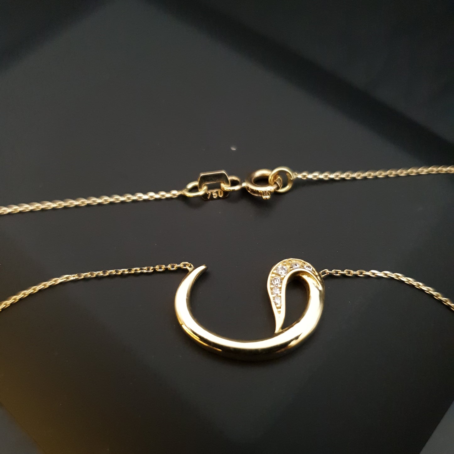 18K Real Gold Vav Letter Necklace, V Letter in Persian, Vav Letter Pendant, V letter in Persian, Best gift for her, Birthday gift