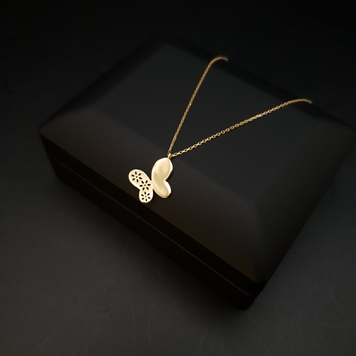 18K Real Gold Designed Butterfly Necklace, Modern Butterfly Pendants, Charm Necklace, Best Gift for Her, Birthday Gift, Gold Butterfly
