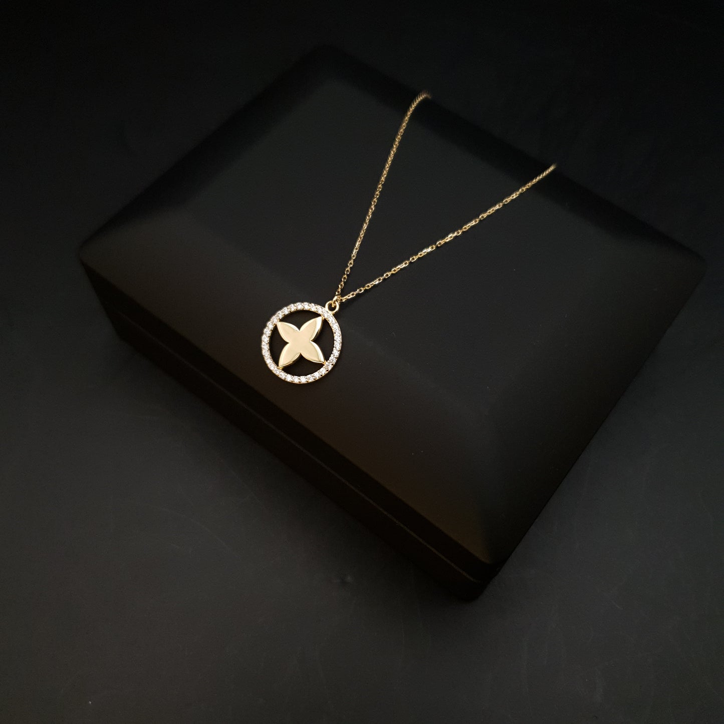 18K Real Gold Vermeil Diamond Necklace, Circle Vermeil Pendant, Best Gift for Her, Birthday Gift, Charm Necklace, Circle Shape necklace,