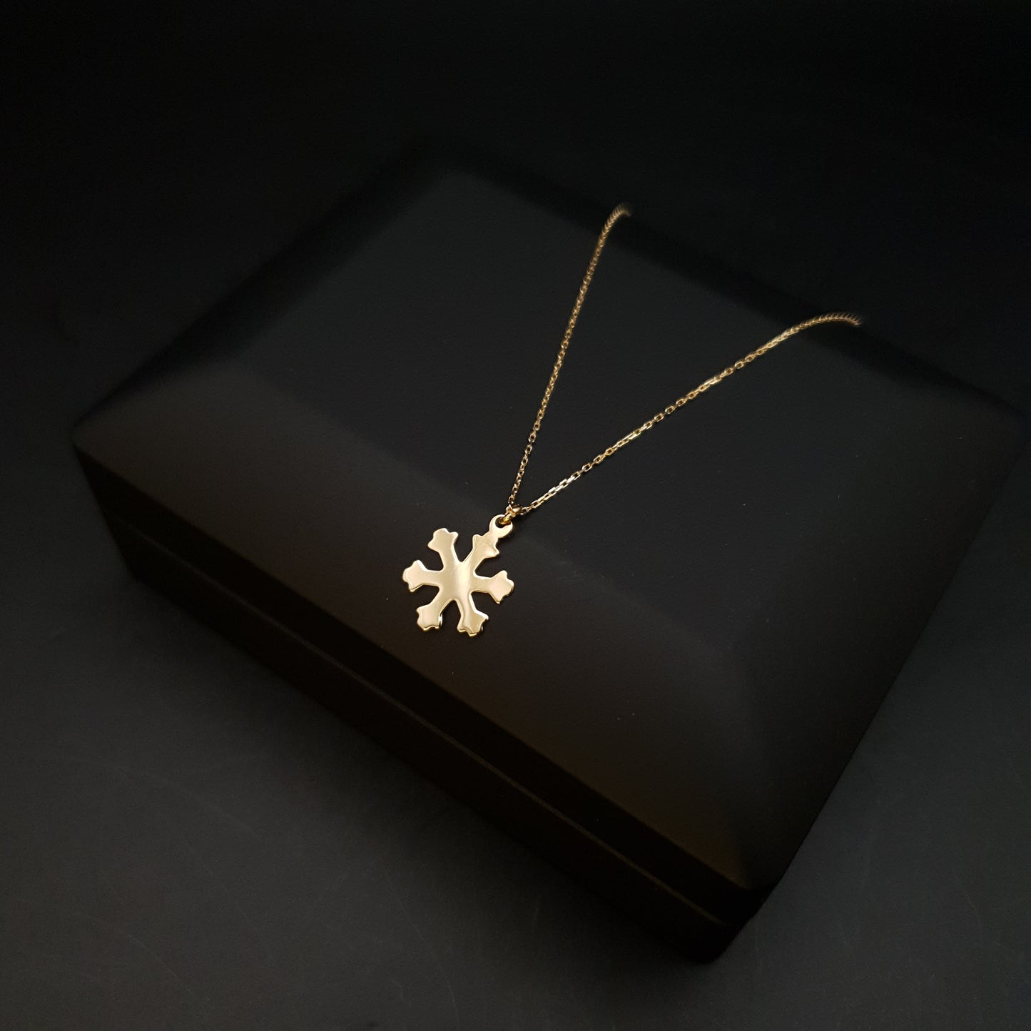 18K Real Gold SnowFlake Necklace, SnowFlake Pendant, Best Gift For Her, Birthday Gift, Charm Necklace,