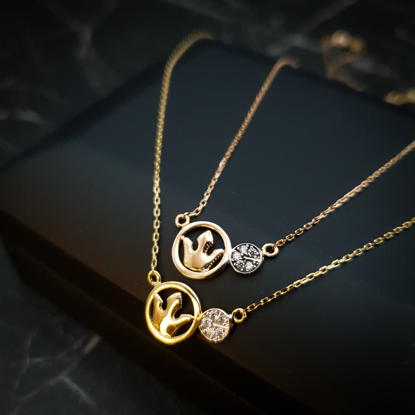 18K Real Gold Crown Necklace, Crown in Circle, Gold Crown, Best Gift For Her, Birthday Gift, High Quality Gold, Crown Necklace,