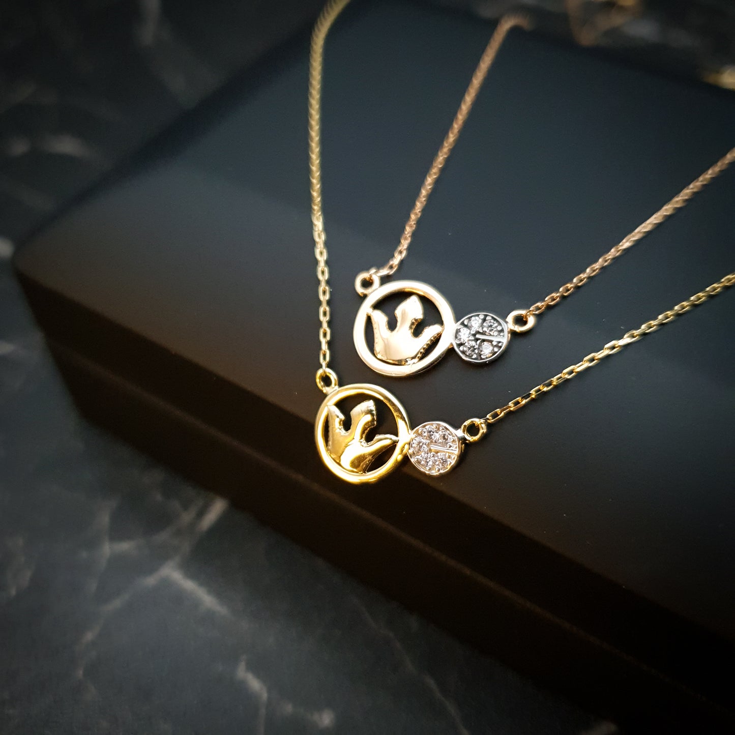 18K Real Gold Crown Necklace, Crown in Circle, Gold Crown, Best Gift For Her, Birthday Gift, High Quality Gold, Crown Necklace,